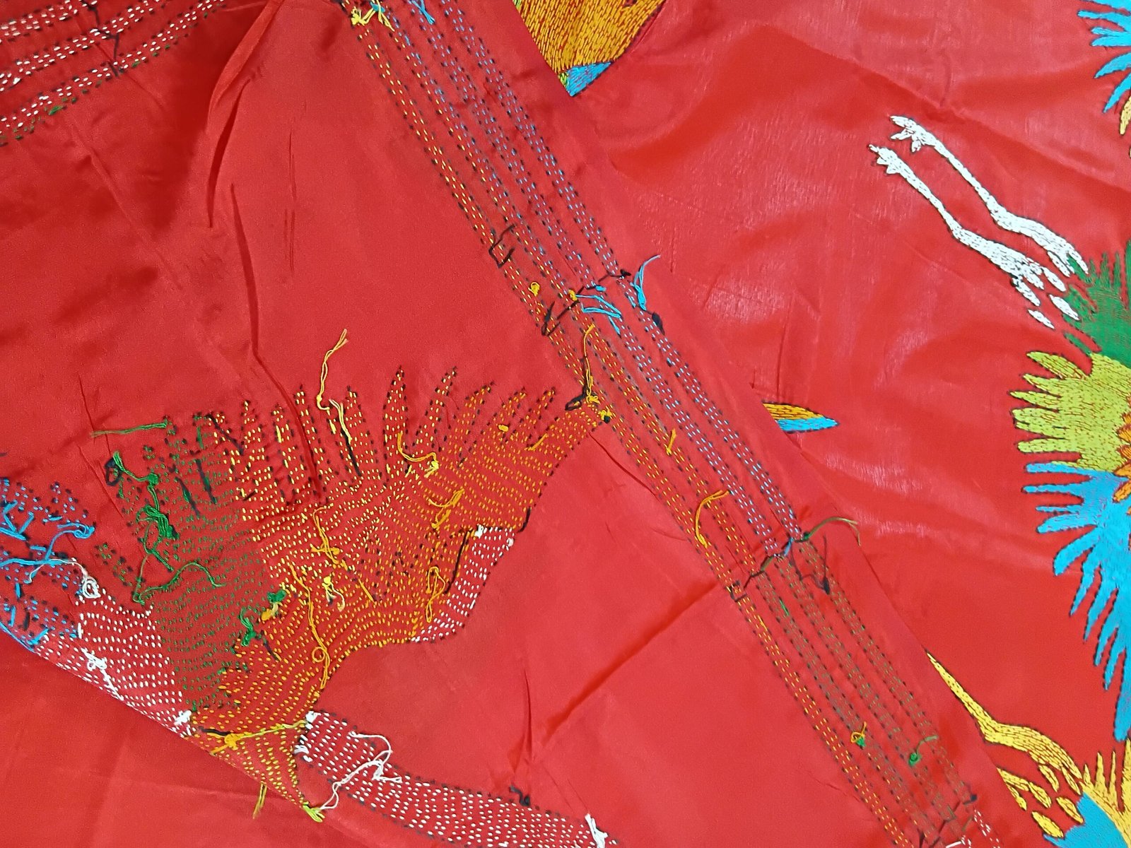 Red Bird Motif Kantha Stitch Saree on Blended Bangalore Silk % Hand embroidered bird motifs on red Bengal saree