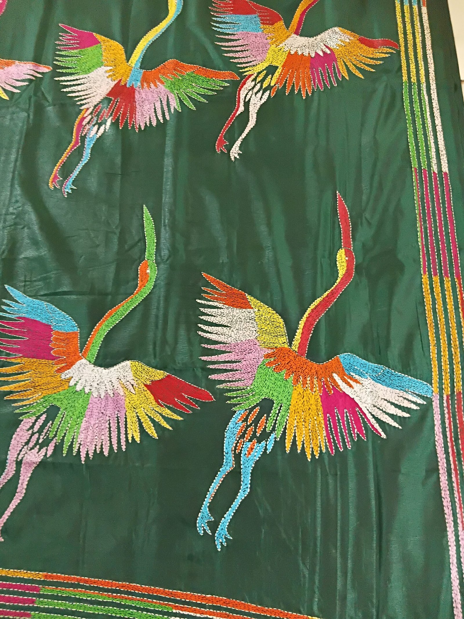 Green Bird Motif Kantha Stitch Saree on Blended Bangalore Silk % Bird motif embroidery featured on a green Bengal saree