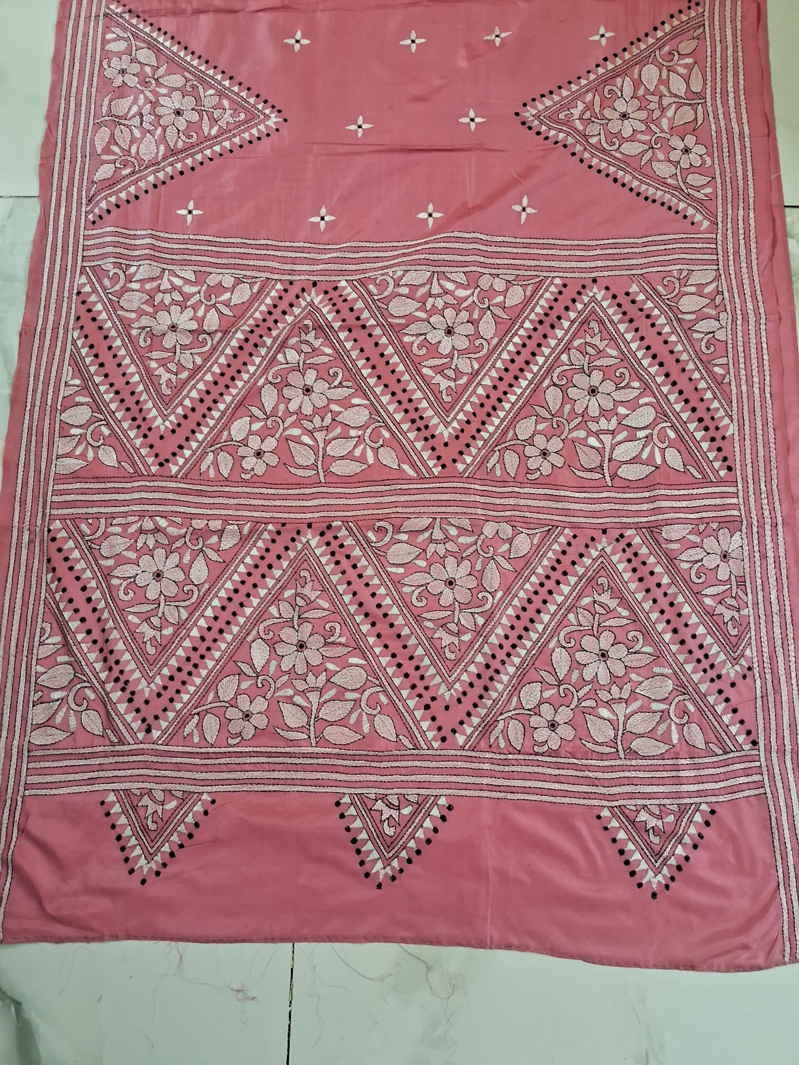 Pink Floral Kantha Stitch Saree on Blended Bangalore Silk % Pink Kantha stitch sari with white black thread motifs
