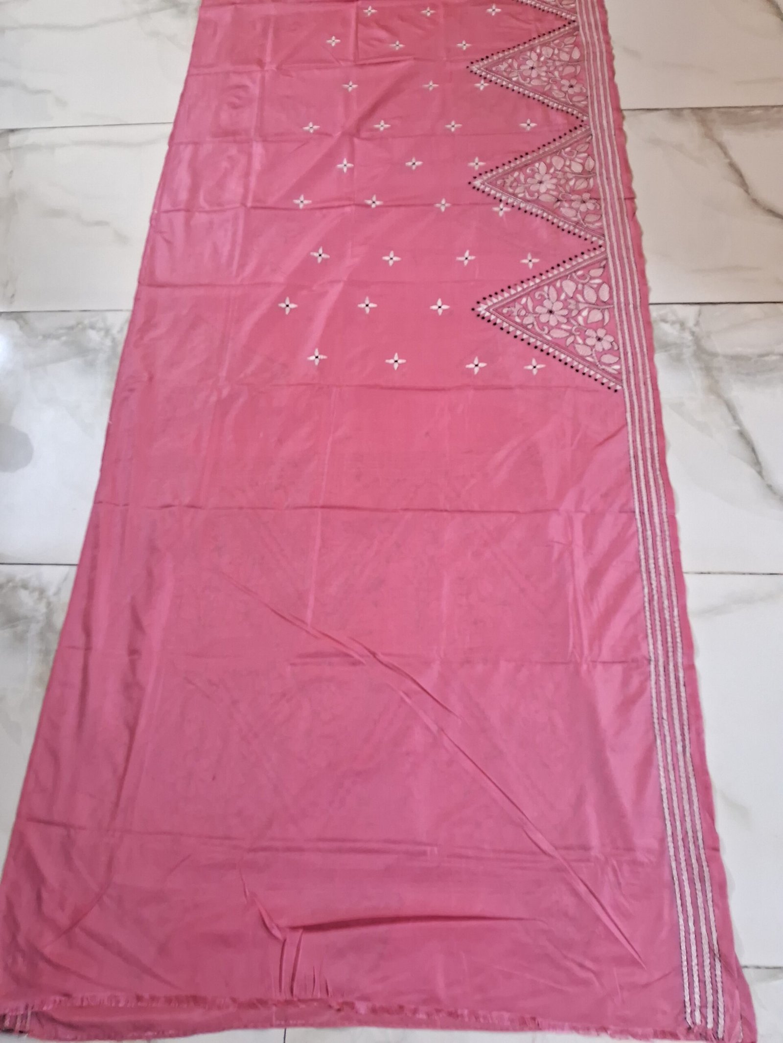Pink Floral Kantha Stitch Saree on Blended Bangalore Silk % Black and white floral threadwork on blended Bangalore silk