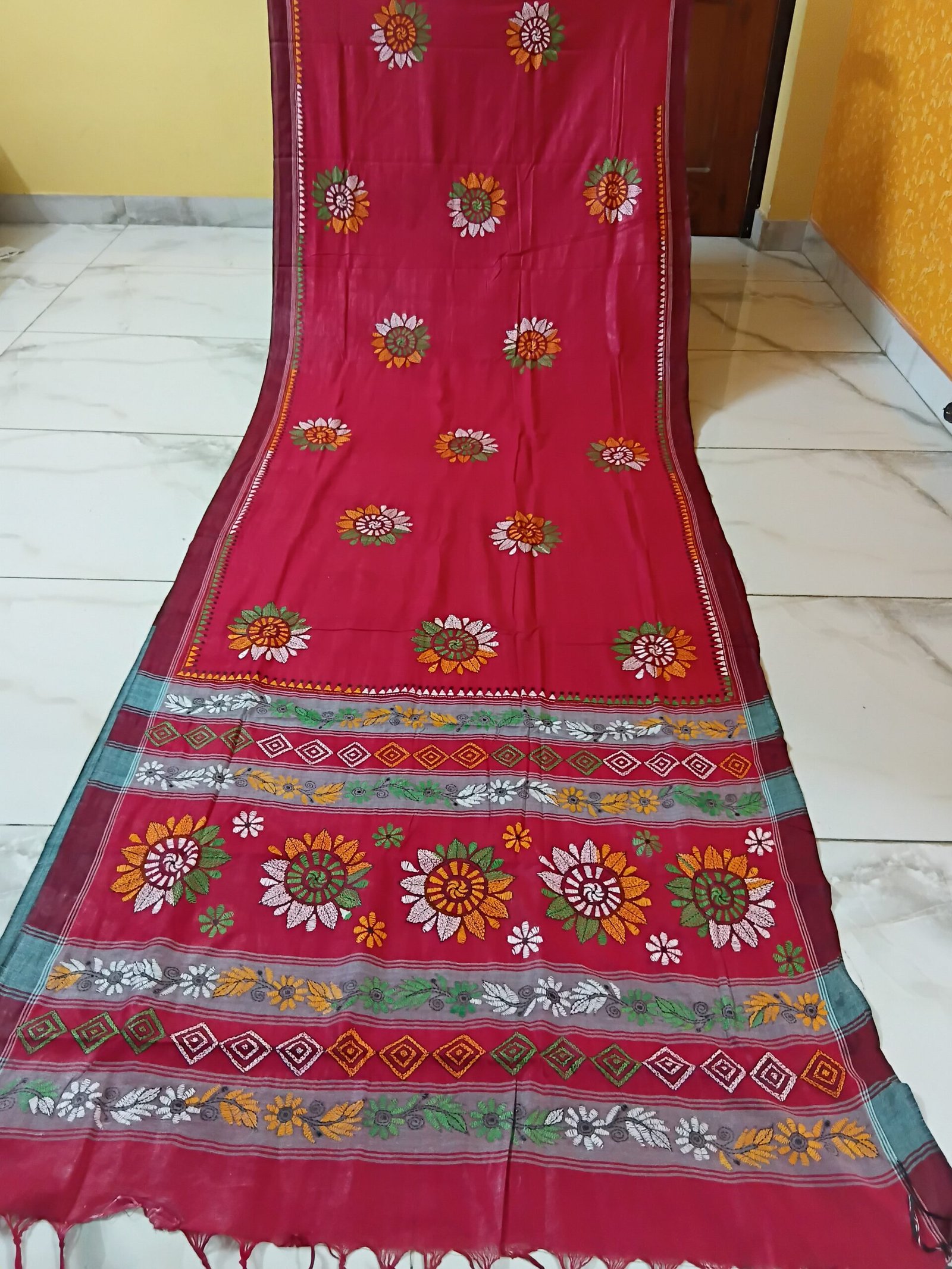 Red Cotton Kantha Stitch Saree % Traditional red Kantha stitch sari in cotton fabric